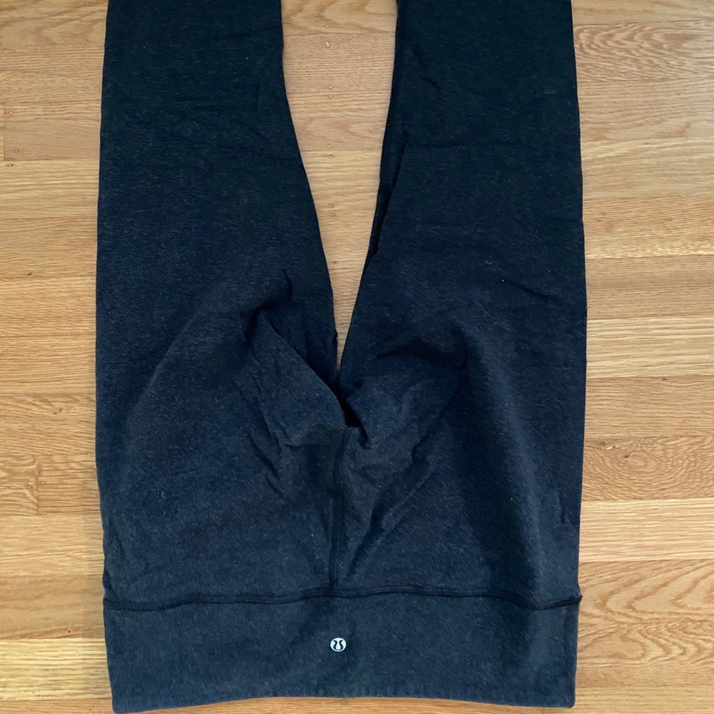 Lulu Lemon Grey Leggins